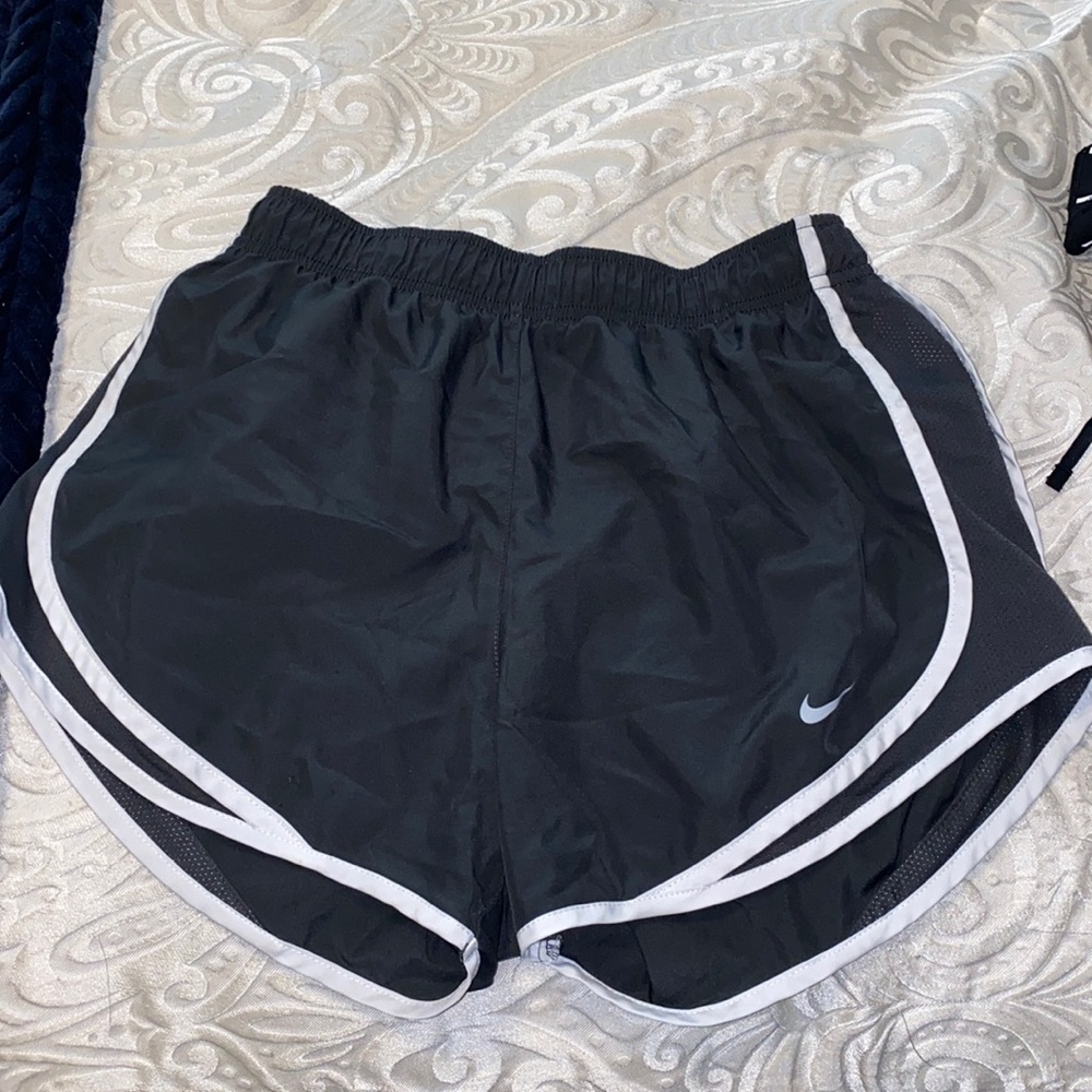 Nike grey shorts